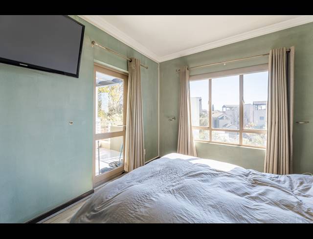 2 BEDROOM APARTMENT FOR SALE IN LONEHILL